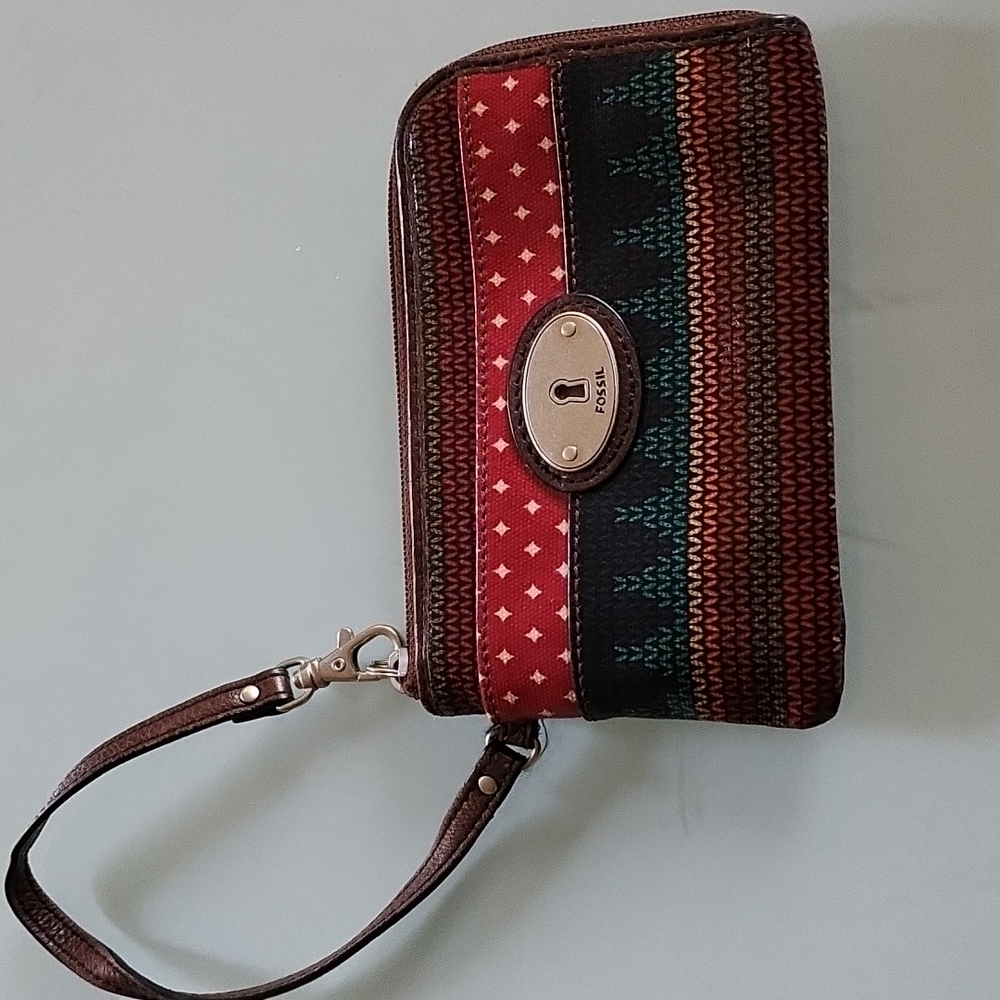 Fossil Red and Brown Patterned Wristlet Wallet